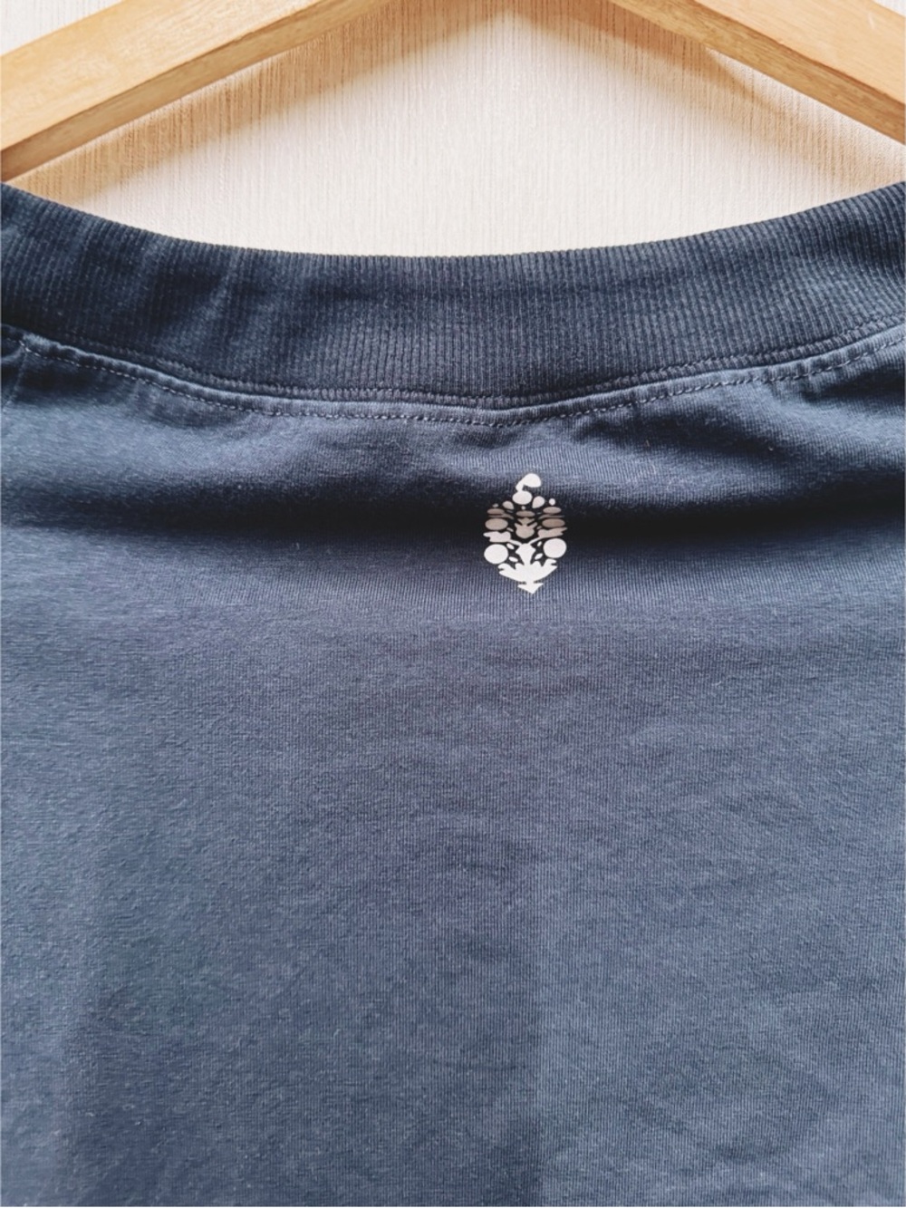 NWOT Free People Movement Navy Hot Shot Easy Long Sleeve Top, Size Small - Picture 6 of 9